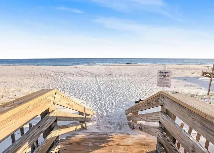 Surf & Racquet Club